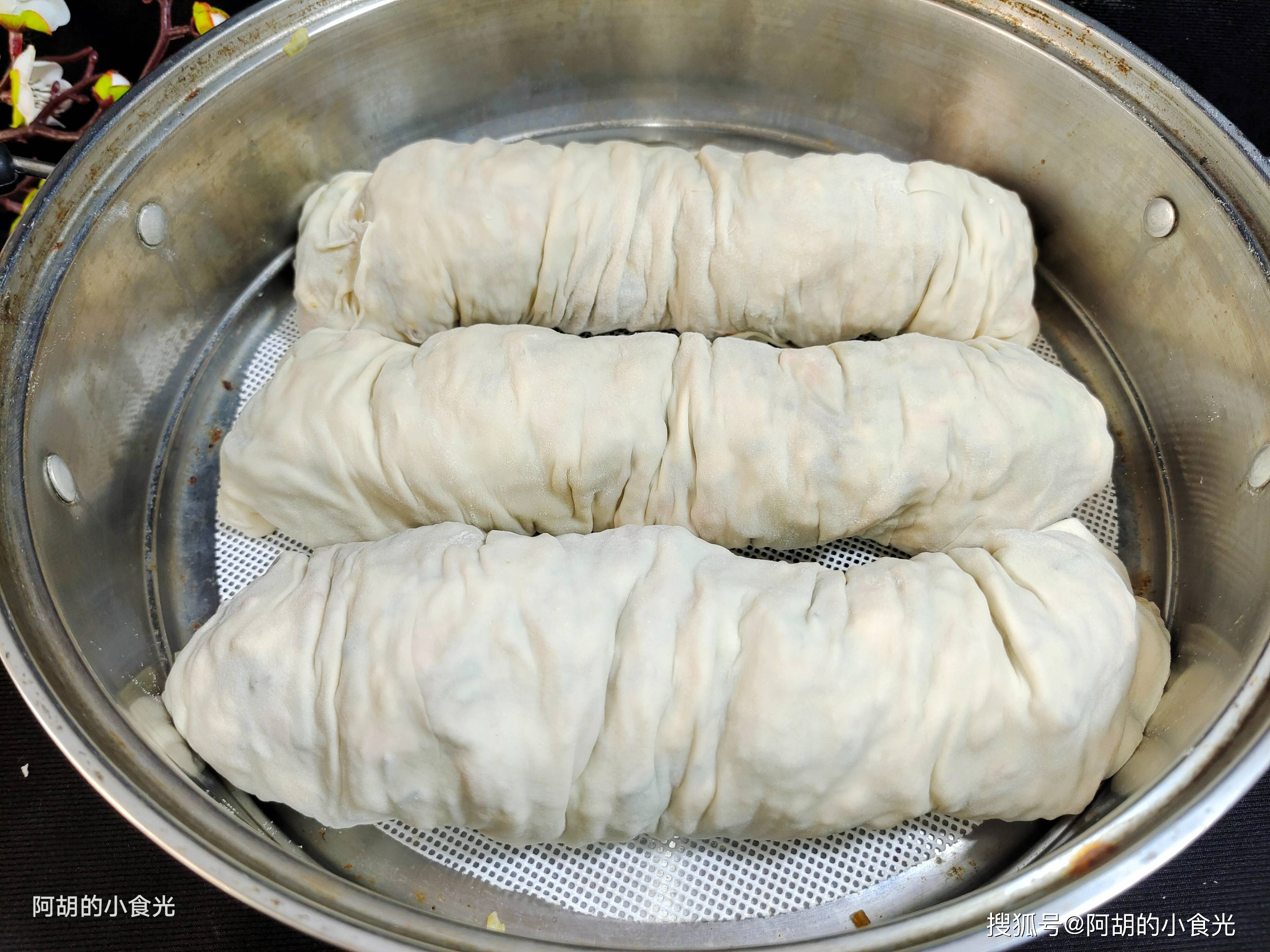 比萝卜营养、比白菜鲜，这个“菜王”使劲吃！简单蒸个菜卷，皮薄馅足、特解馋