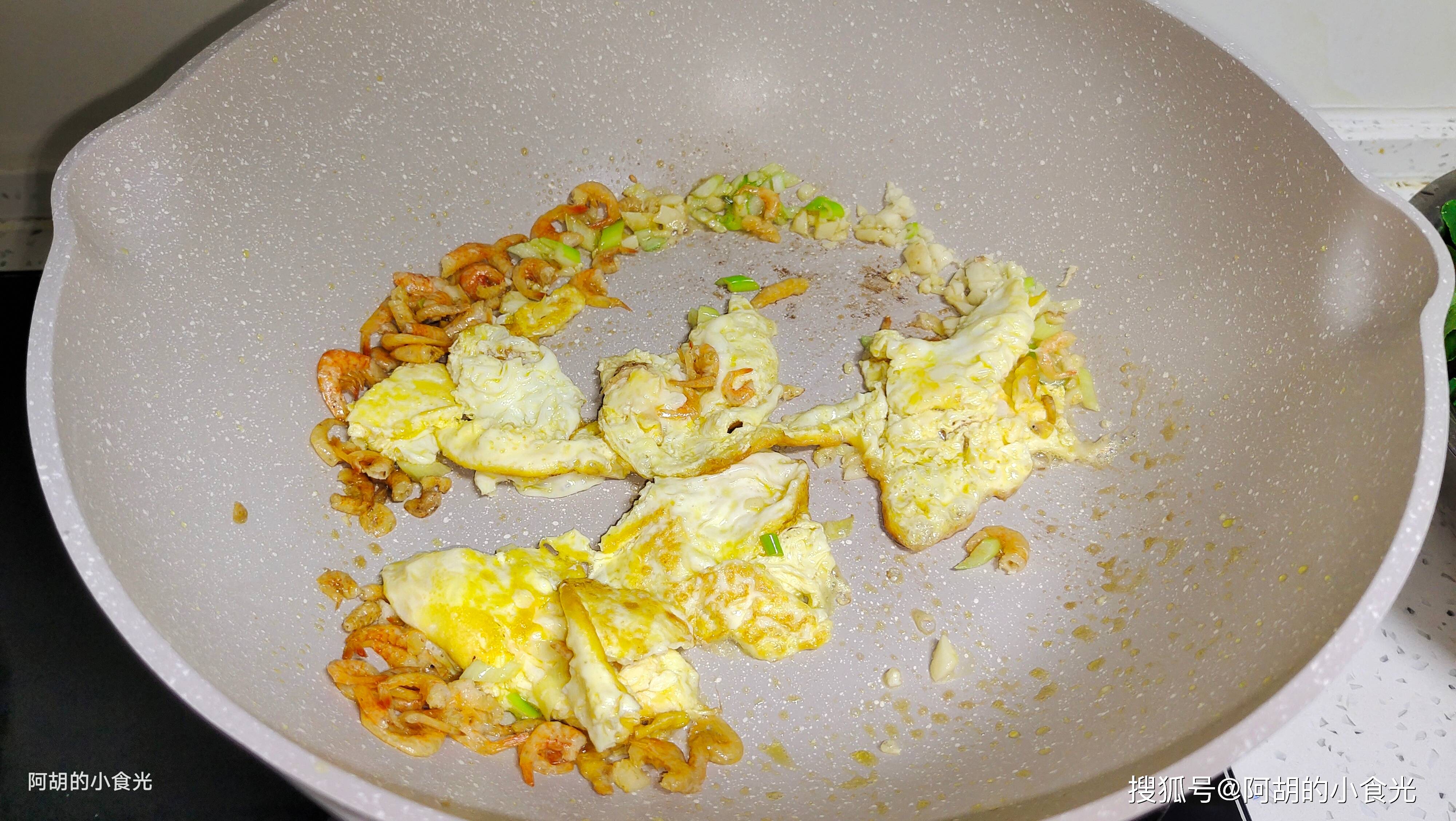 黄瓜、苦瓜靠边站，秋天此菜敞开吃！时令鲜蔬随手煮，汤和菜都有了、特鲜嫩