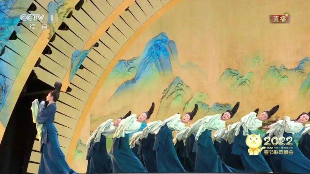 九三文艺晚会总导演，原来是她们